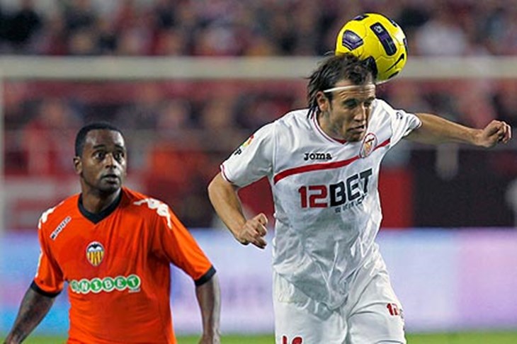 Video: Sevilla iskoristila igrača više