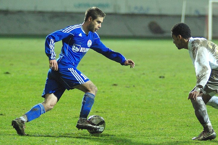 Benko donio tri boda