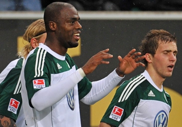 Rakitićev Schalke kontroverzno do boda