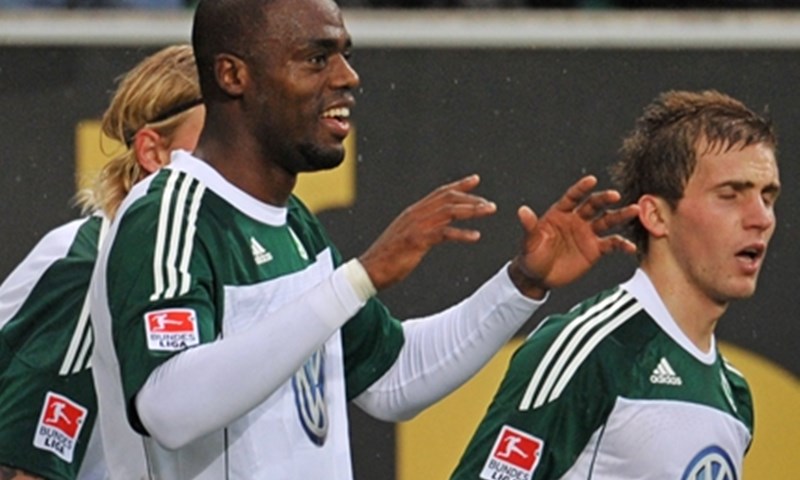 Rakitićev Schalke kontroverzno do boda
