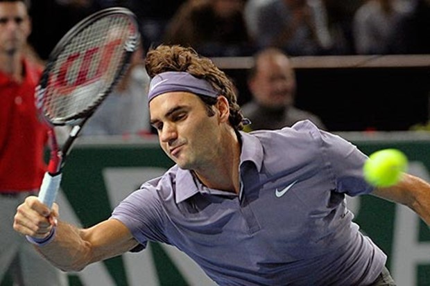 Federeru malo i pet meč-lopti