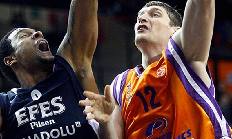 Poraz Efes Pilsena