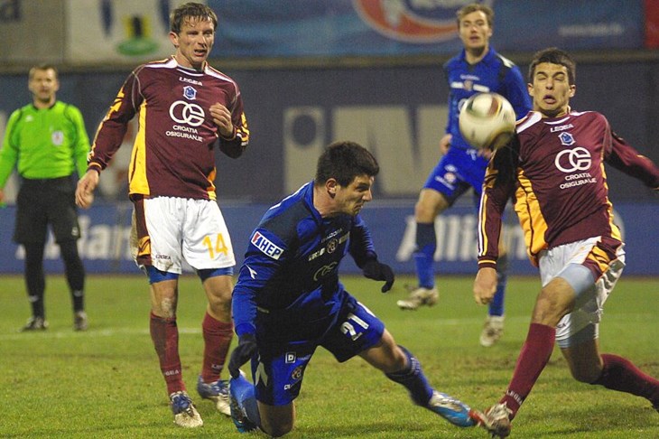 Dinamo obavio više od pola posla