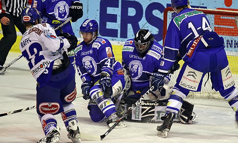 Drew MacIntyre vraća se u Medveščak nakon ozljede Krošelja
