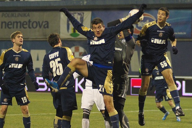 Dinamo nadjačao i Kanađane