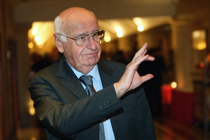 Marković ostaje na čelu HNS-a