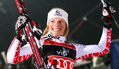 Schild: "Nisam nepobjediva, vjerujem u sebe"