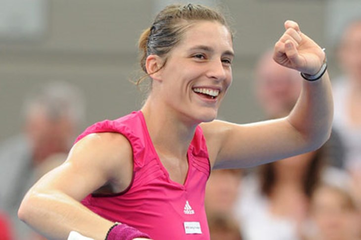 Petković furiozno, Bartoli u tri