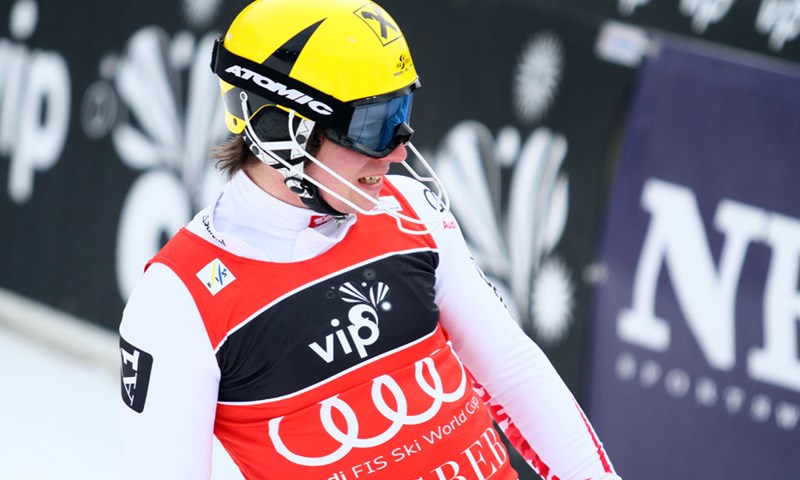 Hirscher vodi, Ivica deveti