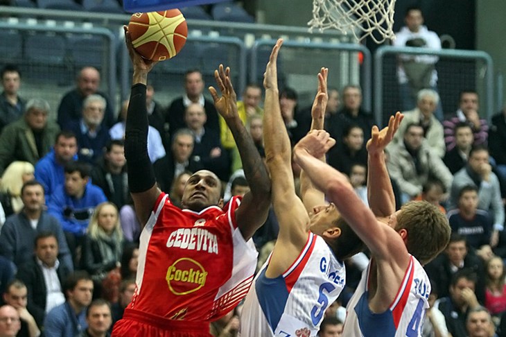 Cibona brani prednost, Zagreb CO trofej