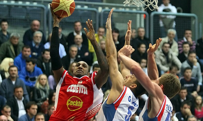 Cibona brani prednost, Zagreb CO trofej