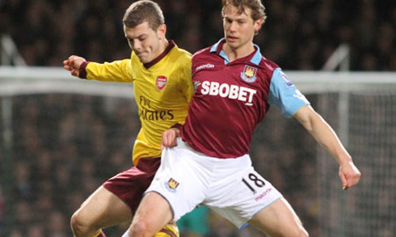 Arsenal se prošetao Upton Parkom