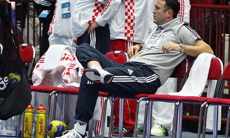 Goluža bez komentara