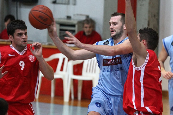 Šimović lomio, Češković slomio Sonik