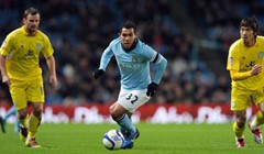 Tevez pesimističan u vezi naslova