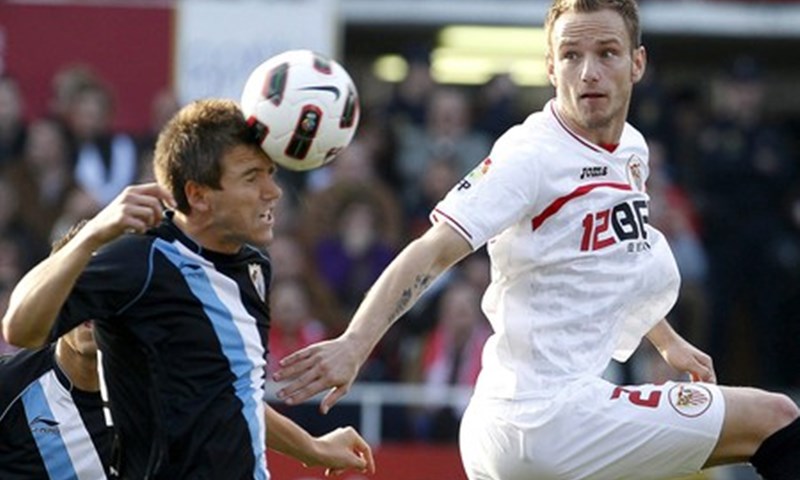 Capel: "Medel i Rakitić igraju dobro"