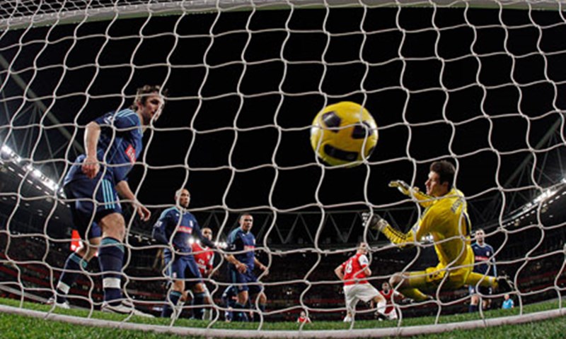Video: Arsenal se približio Unitedu