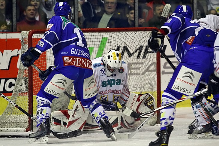 Medveščak slomio Albu