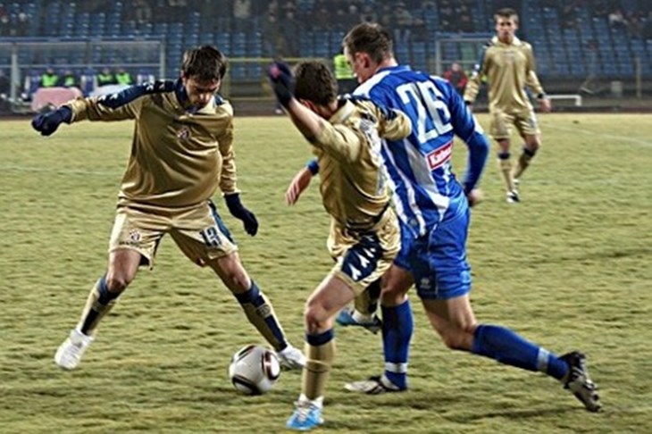 Debitant zabio za tri boda Dinama