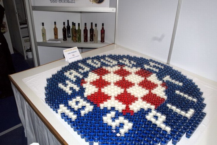 Kako je nastao najveći Hajdukov grb u Splitu