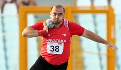 Tri gracije i jedan mušketir