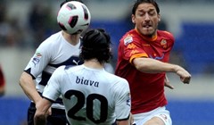 Totti odlučio derbi, Milan propustio šansu