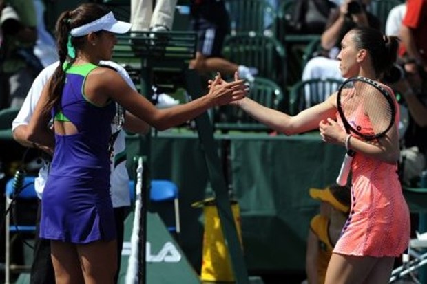 Ana dobila srpski dvoboj, Clijsters odustala