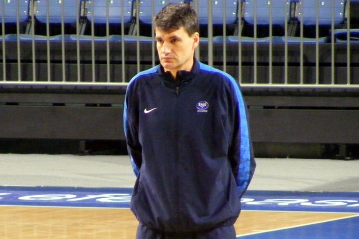 Perasović napustio Efes Pilsen