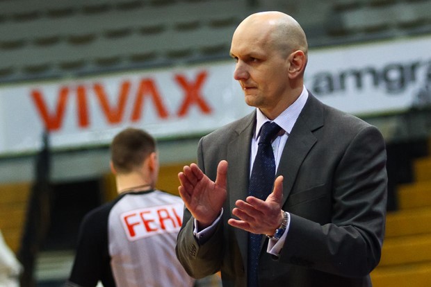 Zagreb smijenio Mladena Erjavca