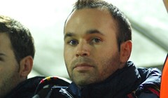 Andres Iniesta prošao bez Uefine kazne