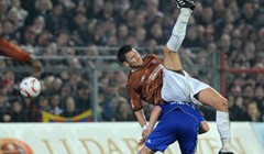 Suci u St. Pauliju gađani i tijekom utakmice