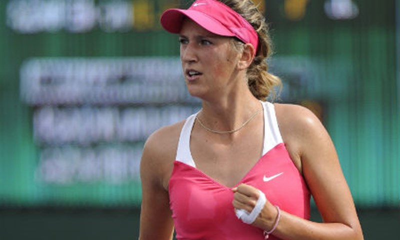 Azarenka ponovno do kraja