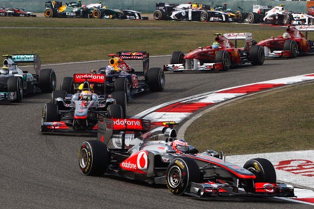 Hamilton spriječio treću pobjedu Vettela