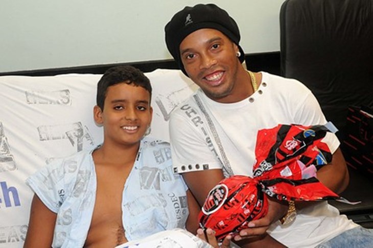 Ronaldinho ne treba operaciju