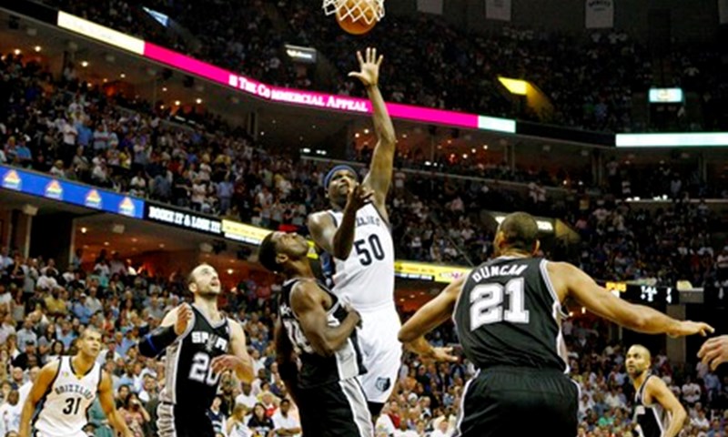 Video: Opasne konobarice u NBA ligi