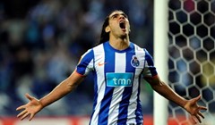 Porto na El Madrigalu brani finale