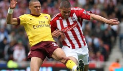 Arsenal se raspao na Britanniji