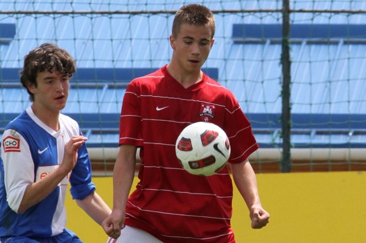 Pjesnici sedmi, nagrađen Brodić