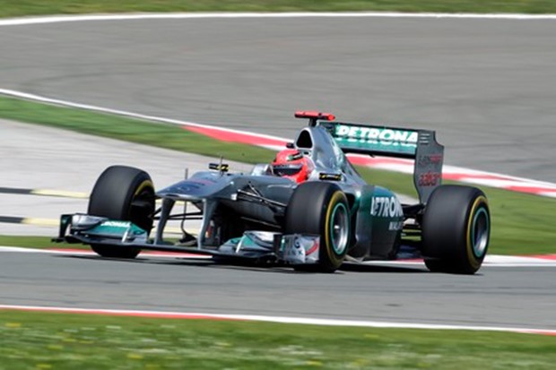 Brawn: "Schumacher će se vratiti"