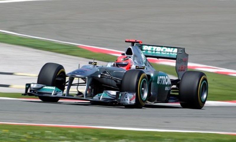 Brawn: "Schumacher će se vratiti"