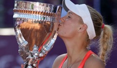 Wozniacki u Pariz s naslovom