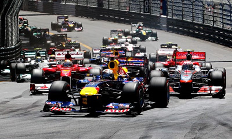 Vettel slavio u Monacu i povećao prednost