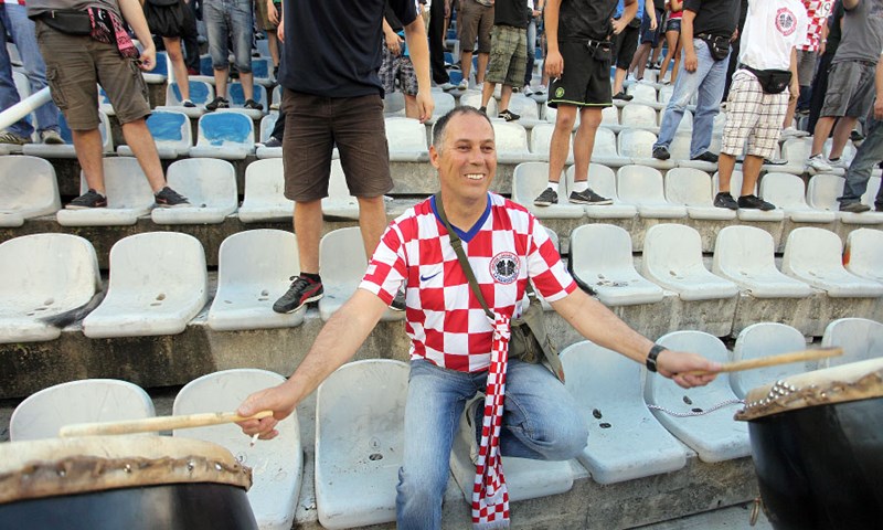 Splitsko Gradsko vijeće odlučilo - Vatreni su dobrodošli na Poljudu, traži se hitan sastanak HNS-a i Hajduka