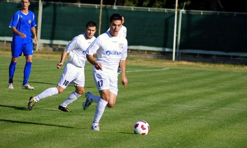 3. HNL Jug: Val pobjedom u derbiju nad Jadranom (KS) ostao jedina neporažena momčad lige