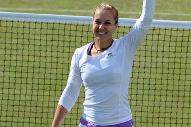 Od nosila do naslova