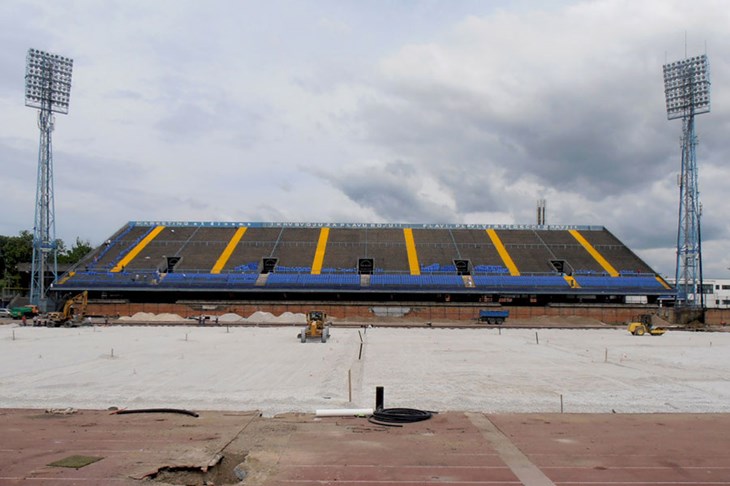 Novo ruho Maksimira napreduje prema planu