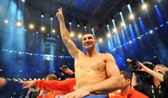 Video: Vladimir Kličko jednoglasnom odlukom sudaca 18. put zaredom obranio naslov prvaka