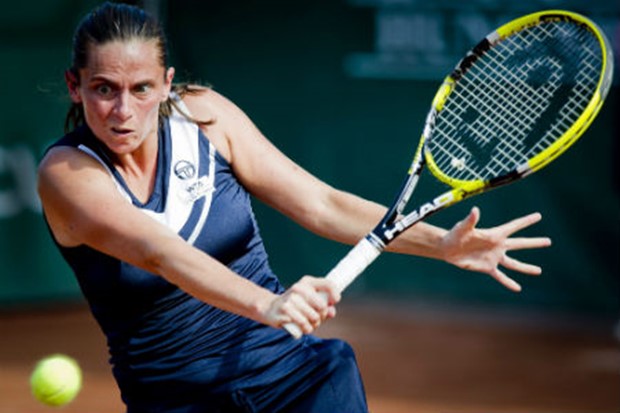 Prva nositeljica jedva dalje