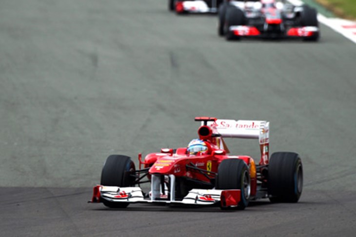 Alonsu "spektakl" u Silverstoneu