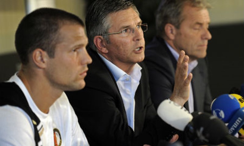 Feyenoord ostao bez trenera